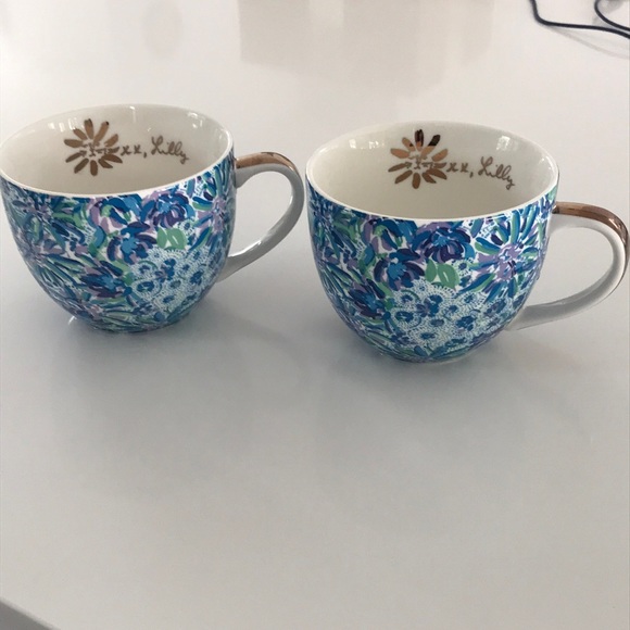 Lilly Pulitzer Other - Lily Pulitzer set of 2 coffee mugs